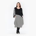  Ballonkleid von AKH Fashion aus Viskose, 1419.06903, Ecru/Schwarz, Schick, Modern, Bequem