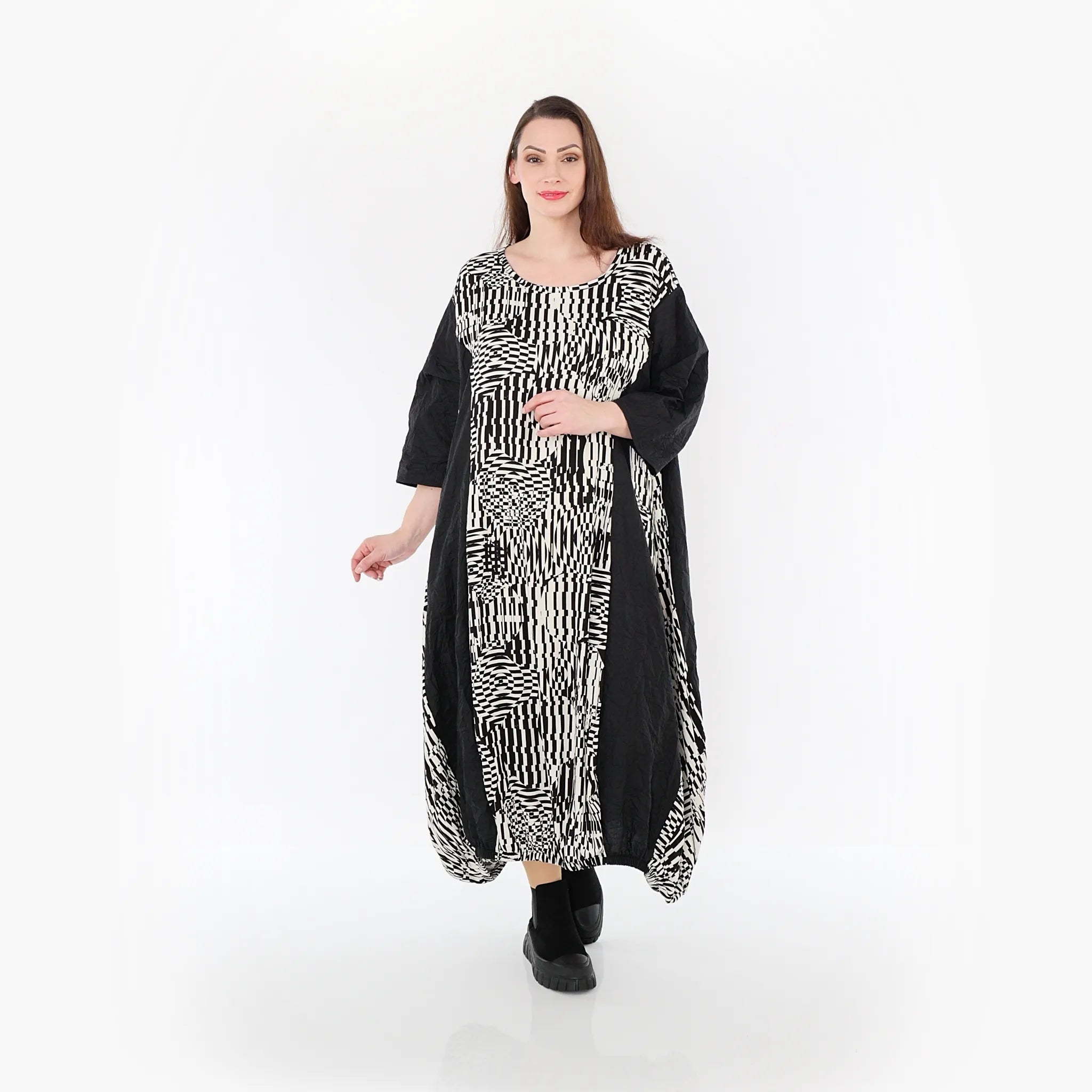  Ballonkleid von AKH Fashion aus Rayon, 1445.06736, Ecru/Schwarz, Grafik, Schick, Modern