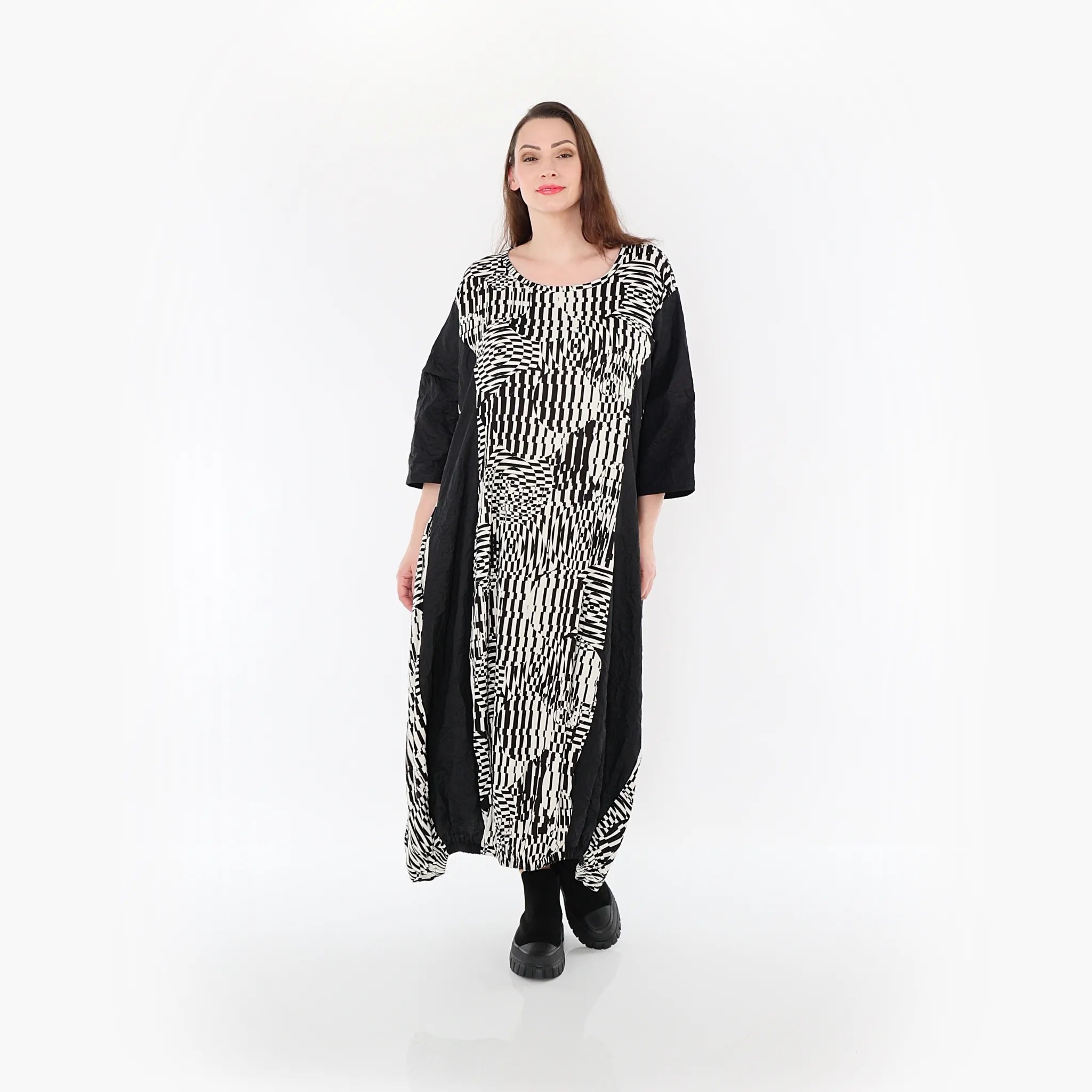  Ballonkleid von AKH Fashion aus Rayon, 1445.06736, Ecru/Schwarz, Grafik, Schick, Modern