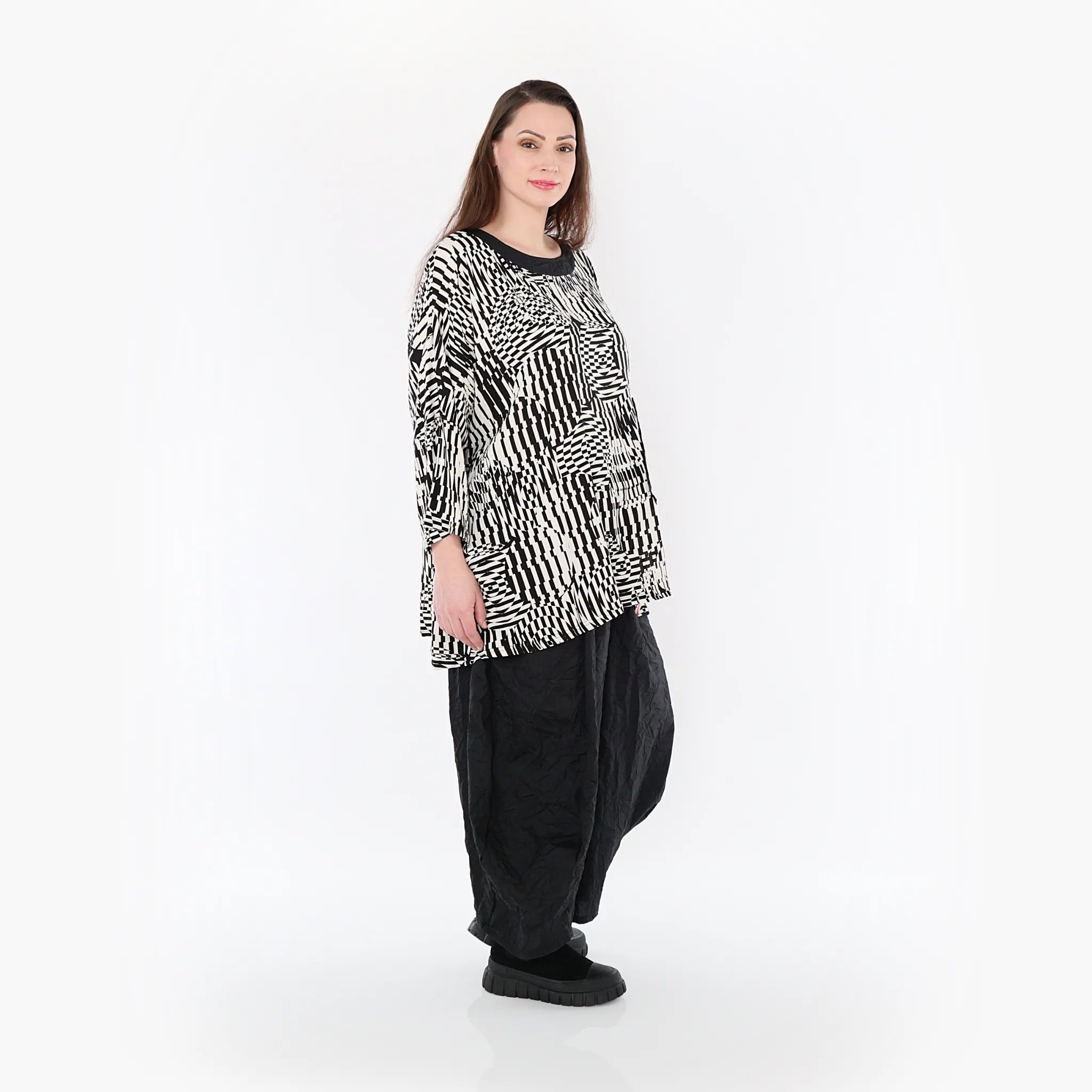 A-Form Bigshirt von AKH Fashion aus Rayon, 1445.07037, Ecru/Schwarz, Grafik, Schick, Modern