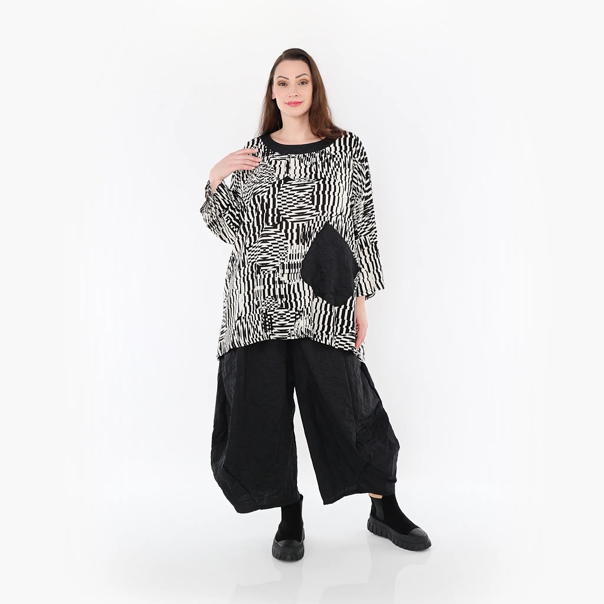  A-Form Bigshirt von AKH Fashion aus Rayon, 1445.07037, Ecru/Schwarz, Grafik, Schick, Modern