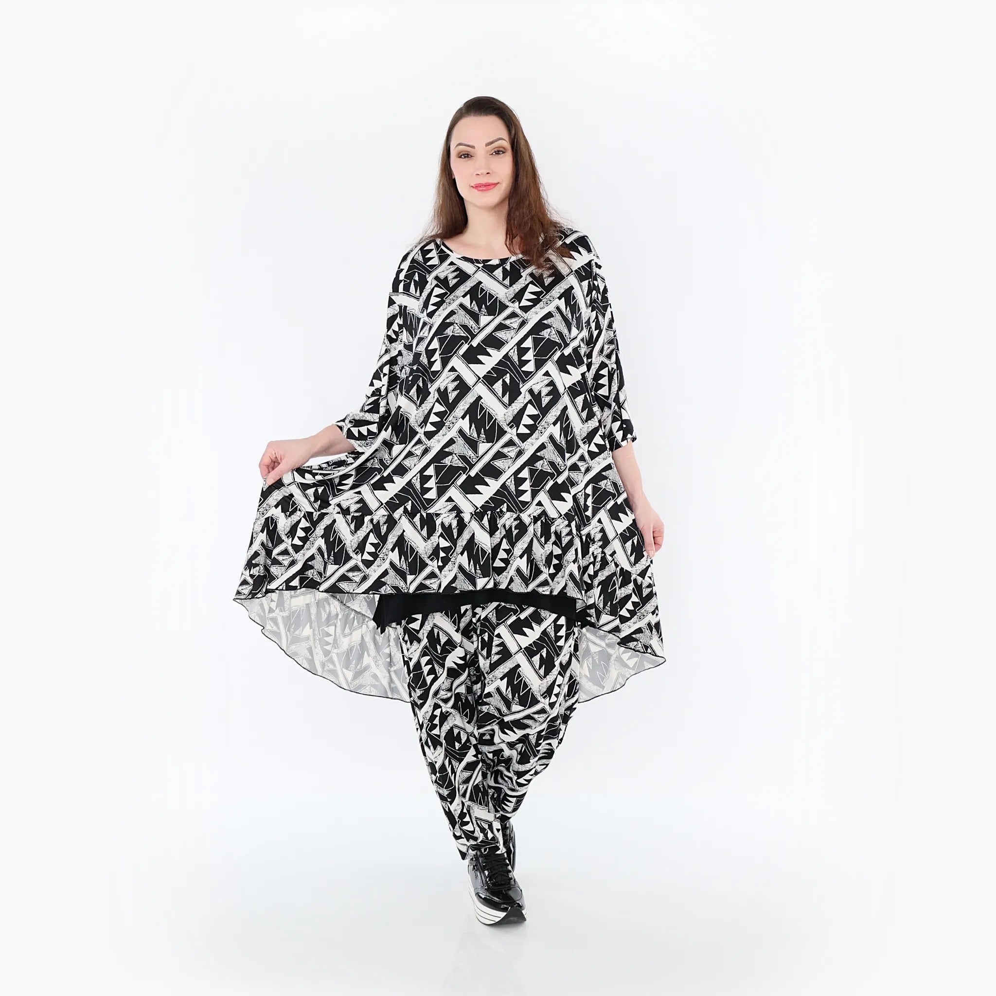  AKH Fashion Bigshirt in Vokuhila-Form, aus Materialmix, 1453.06837, Schwarz/Weiß, Abstrakt
