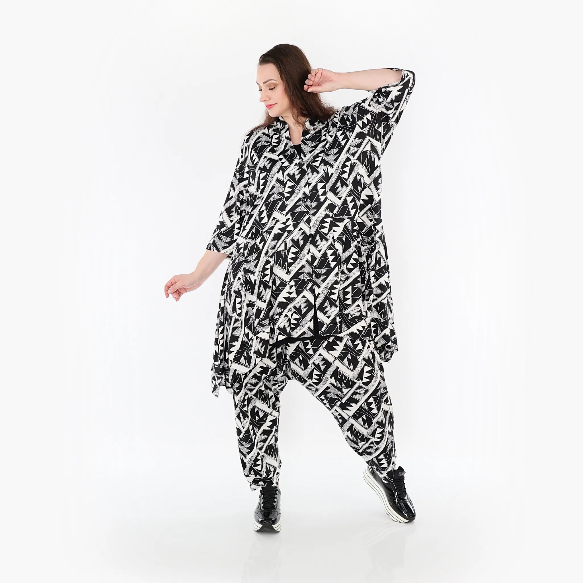 A-Form Jacke von AKH Fashion aus Materialmix, 1453.06970, Schwarz/Weiß, Abstrakt, Schick
