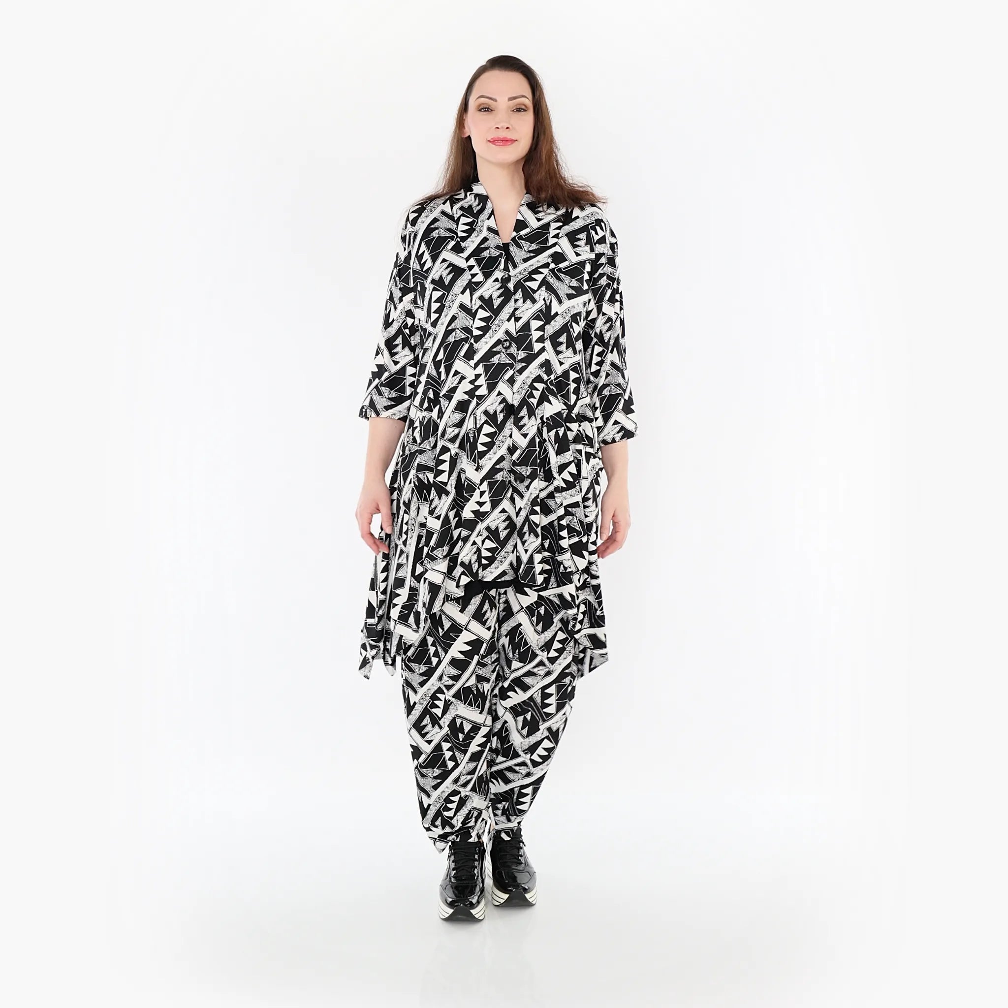  A-Form Jacke von AKH Fashion aus Materialmix, 1453.06970, Schwarz/Weiß, Abstrakt, Schick