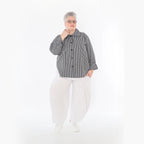  AKH Fashion Bluse in gerundeter Form, aus Baumwolle, 1472.07062, Anthrazit/Weiß, Streifen