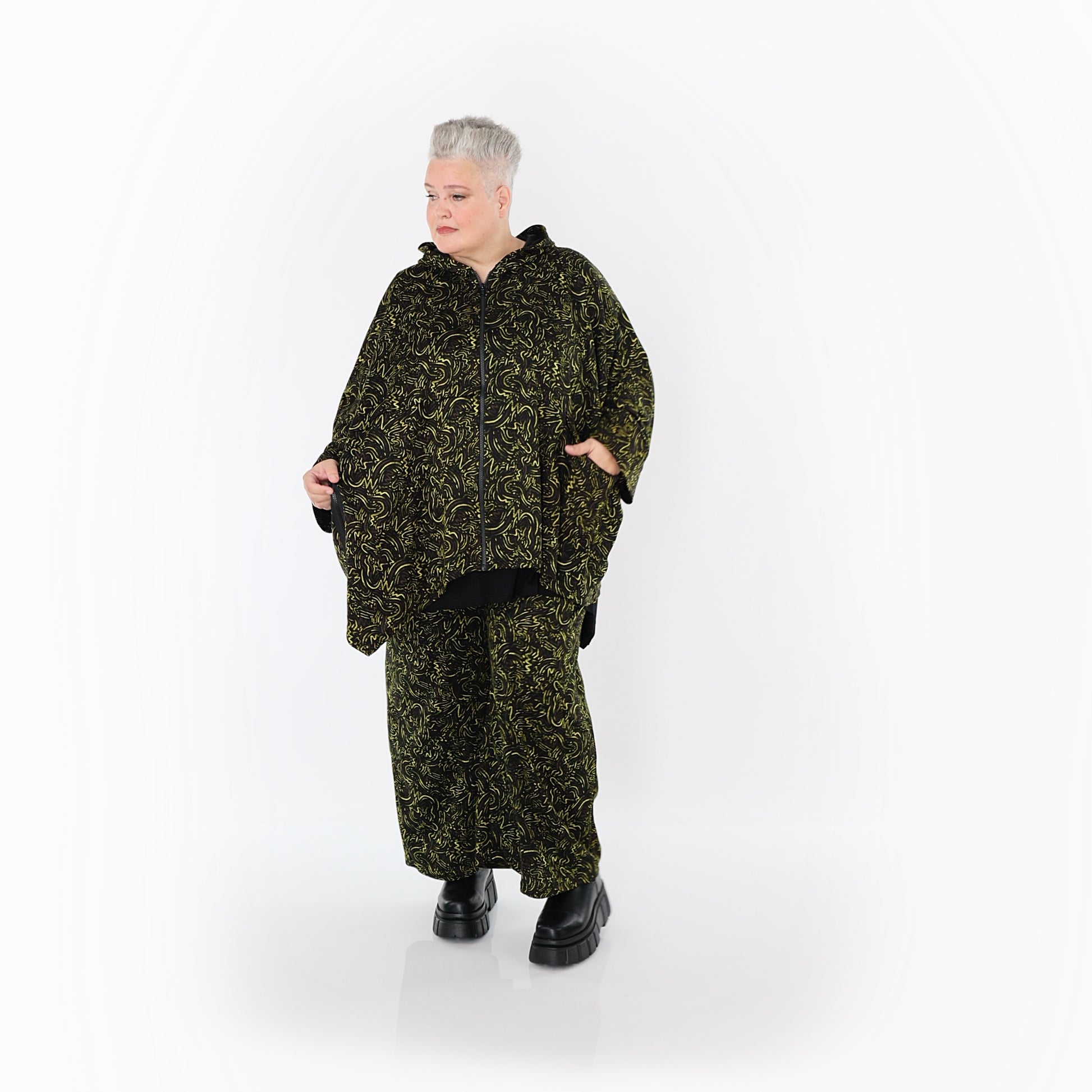  AKH Fashion Jacke in kastiger Form, aus Materialmix, 1516.07076, Neongrün