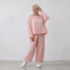 Zeitlose Oversize Ballonhose aus Baumwolle in Rosa Ecru luftig leger Lagenlook fliessend