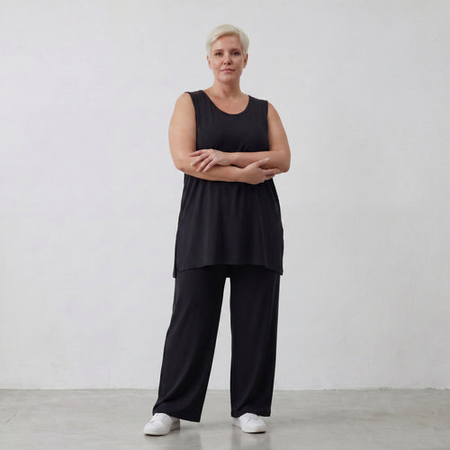 Weiche Jerseyhose in zeitlosem Schwarz aus fließendem Viskose Stretch mit elastischem Bund