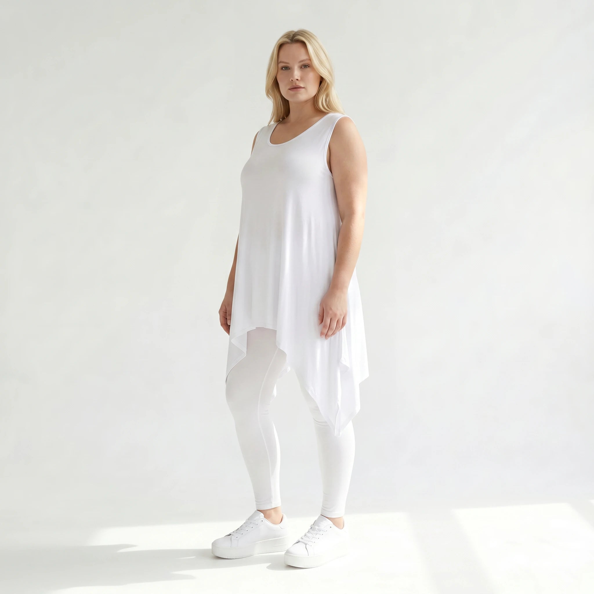 Zipfel Top von AKH Fashion aus Viskose, 1312.01975, Weiß, Schick, Modern, Bequem