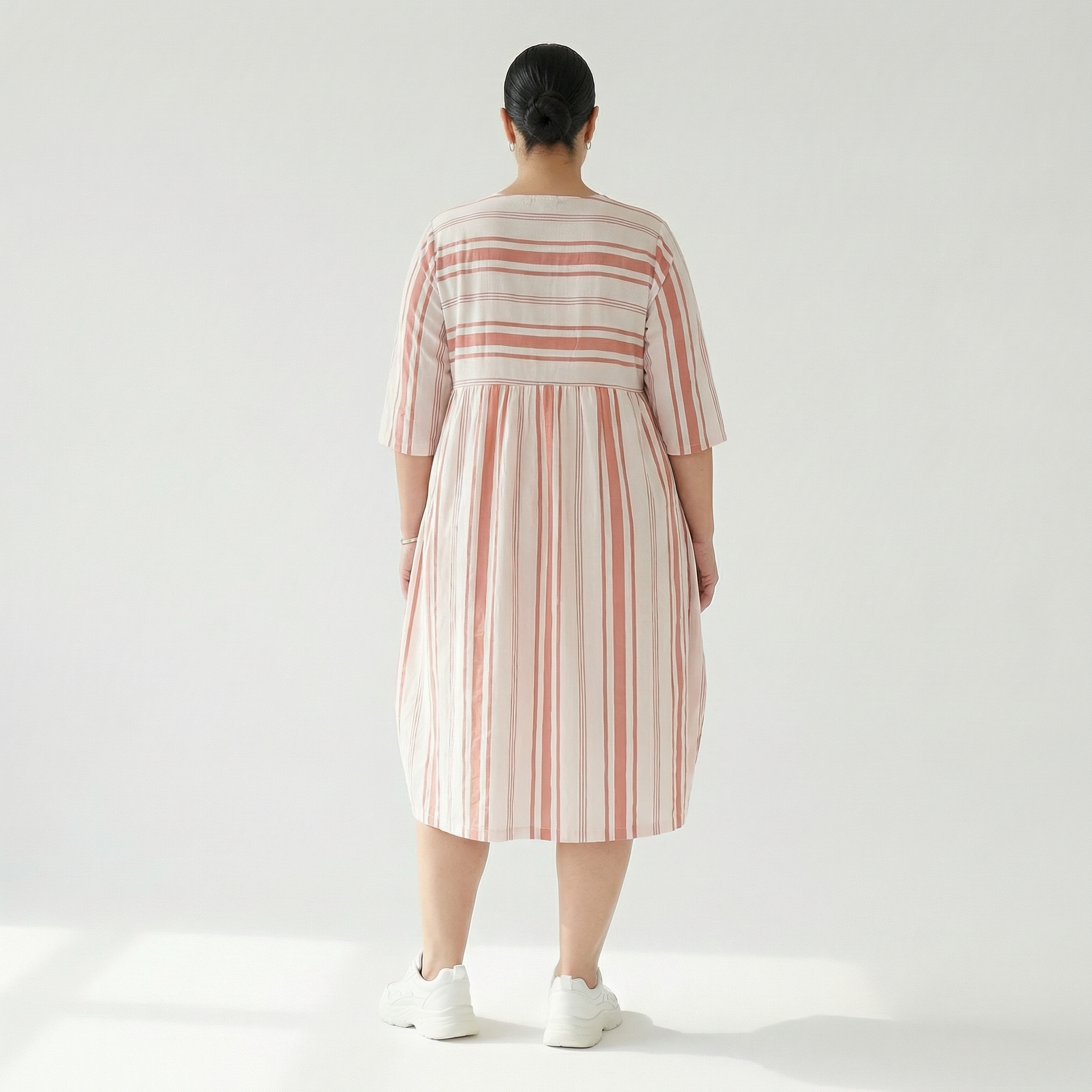  Ballonkleid von AKH Fashion aus Baumwolle, 1420.06698, Weiß/Apricot, Blockstreifen, Schick