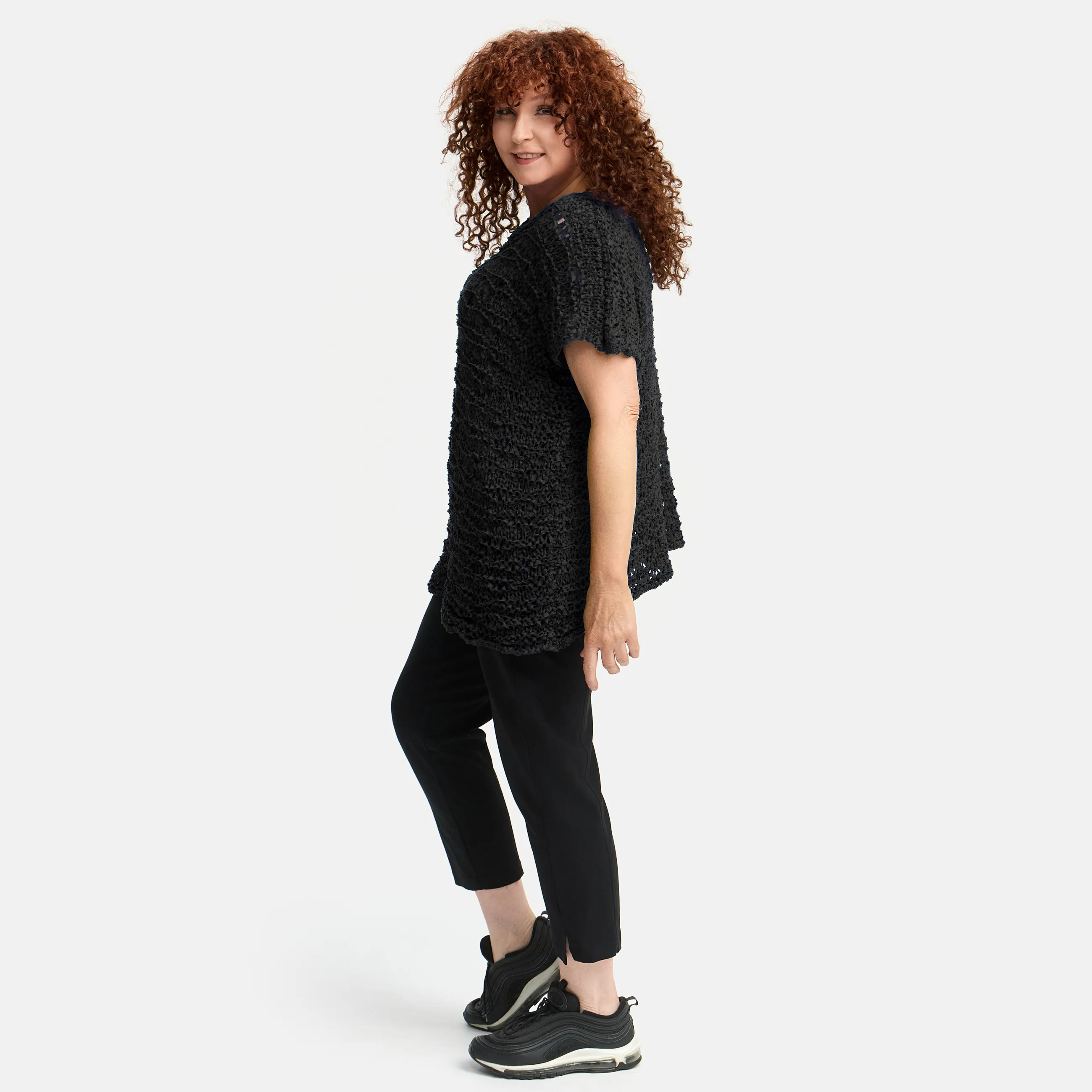  Amandine Pullover in kastiger Form, aus Baumwolle, A2810, Schwarz, Schick, Modern, Bequem