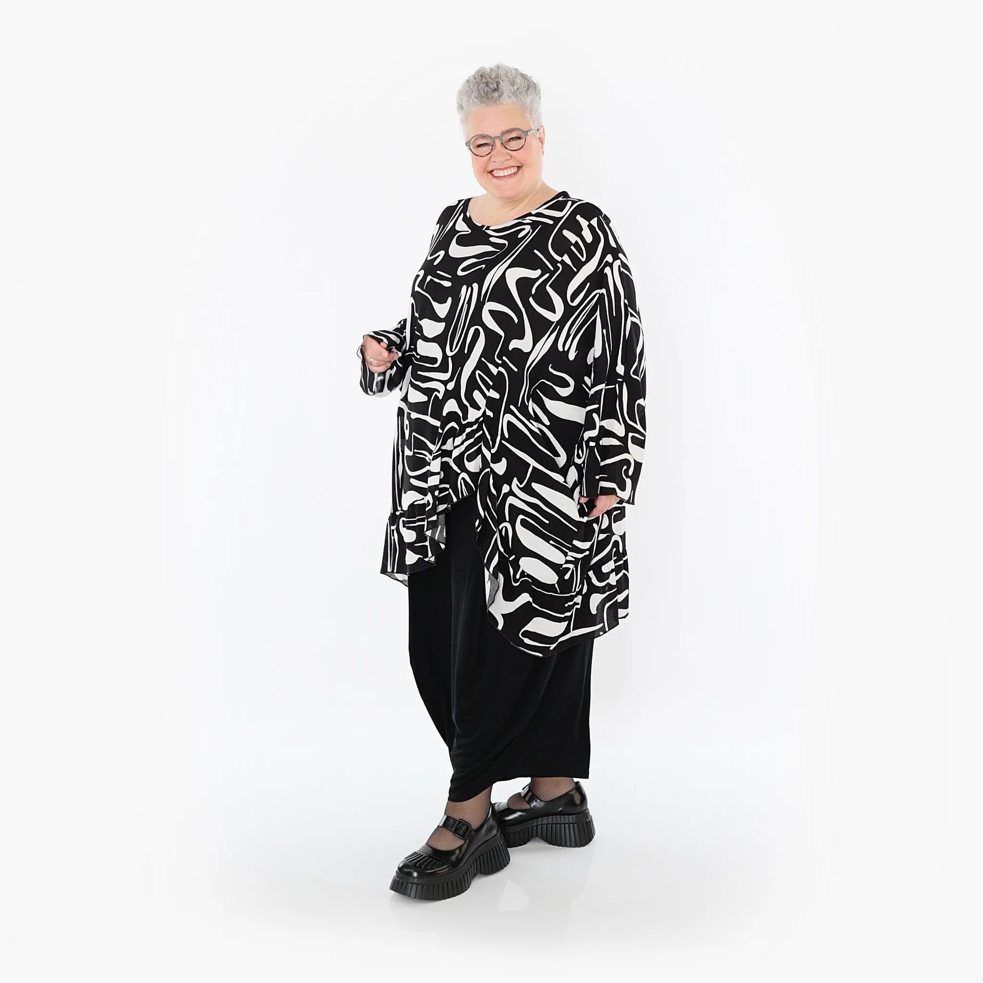  A-Form Bigshirt von AKH Fashion aus Viskose, 1487.06911, Schwarz/Weiß, Pinselstrich, Schick