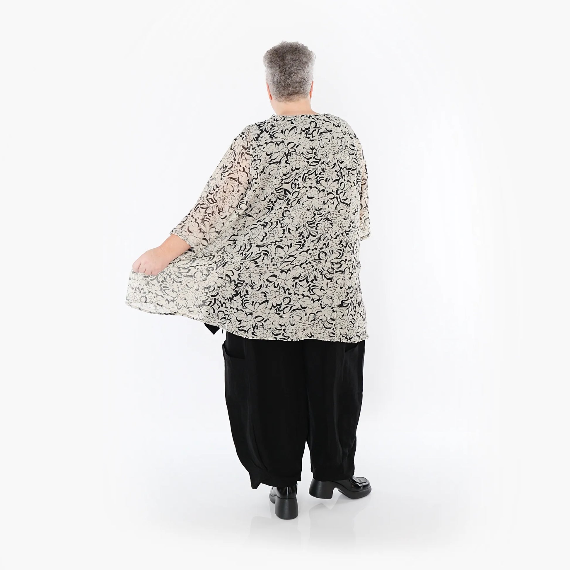  A-Form Bigshirt von AKH Fashion aus Viskose, 1494.00593, Ecru/Schwarz, Blumen, Ausgefallen