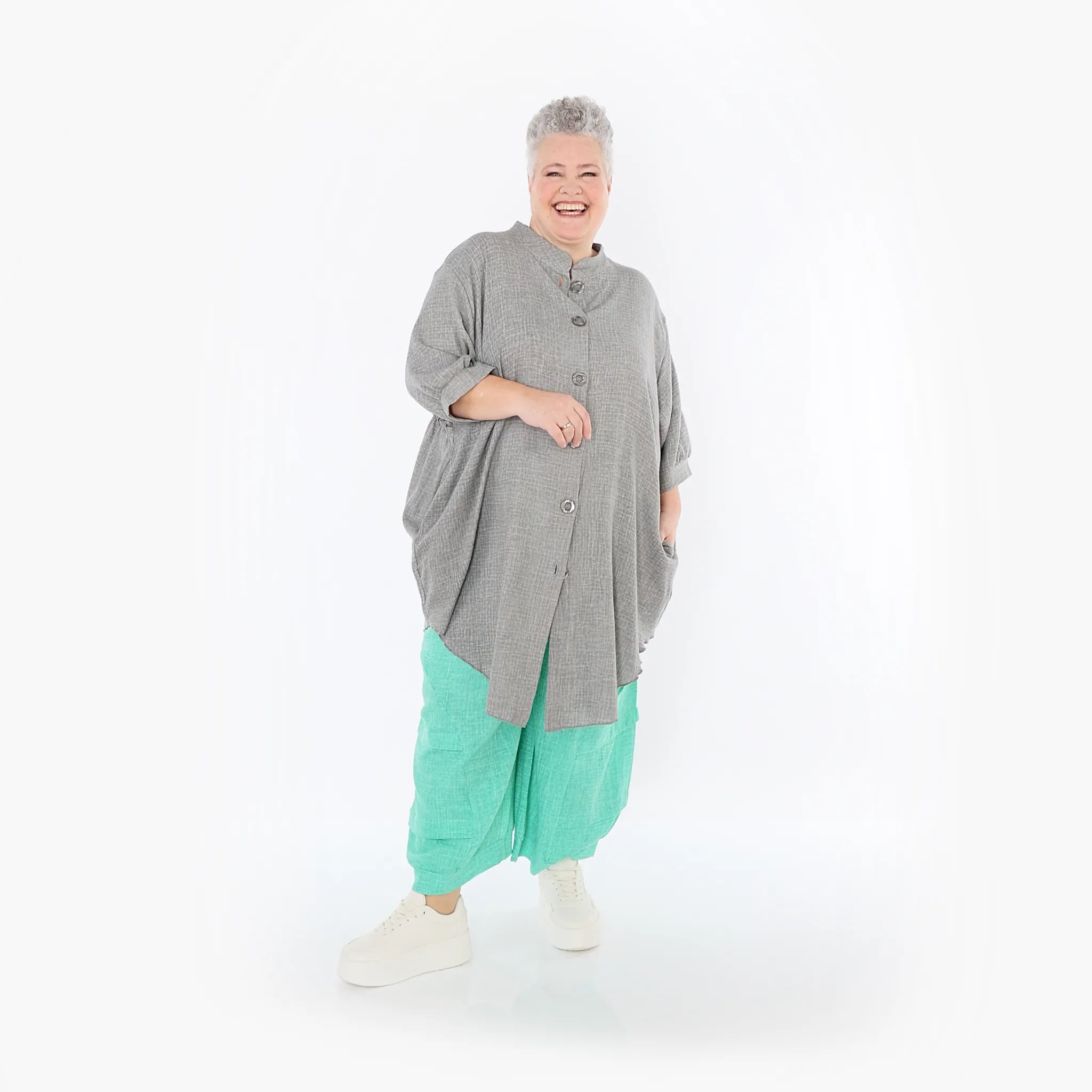  AKH Fashion Bluse in gerundeter Form, aus Baumwolle, 1501.07106, Grau, Ausgefallen, Schick