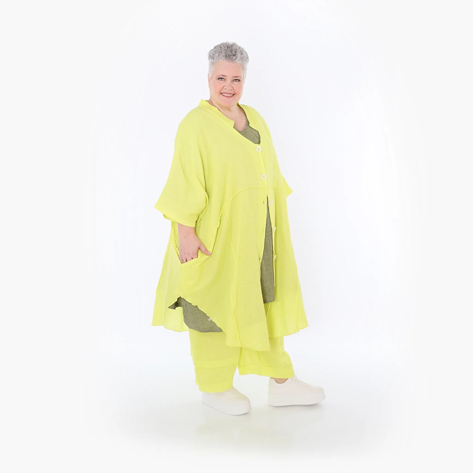  AKH Fashion Jacke in gerundeter Form, aus Baumwolle, 1501.07107, Lime, Ausgefallen, Schick