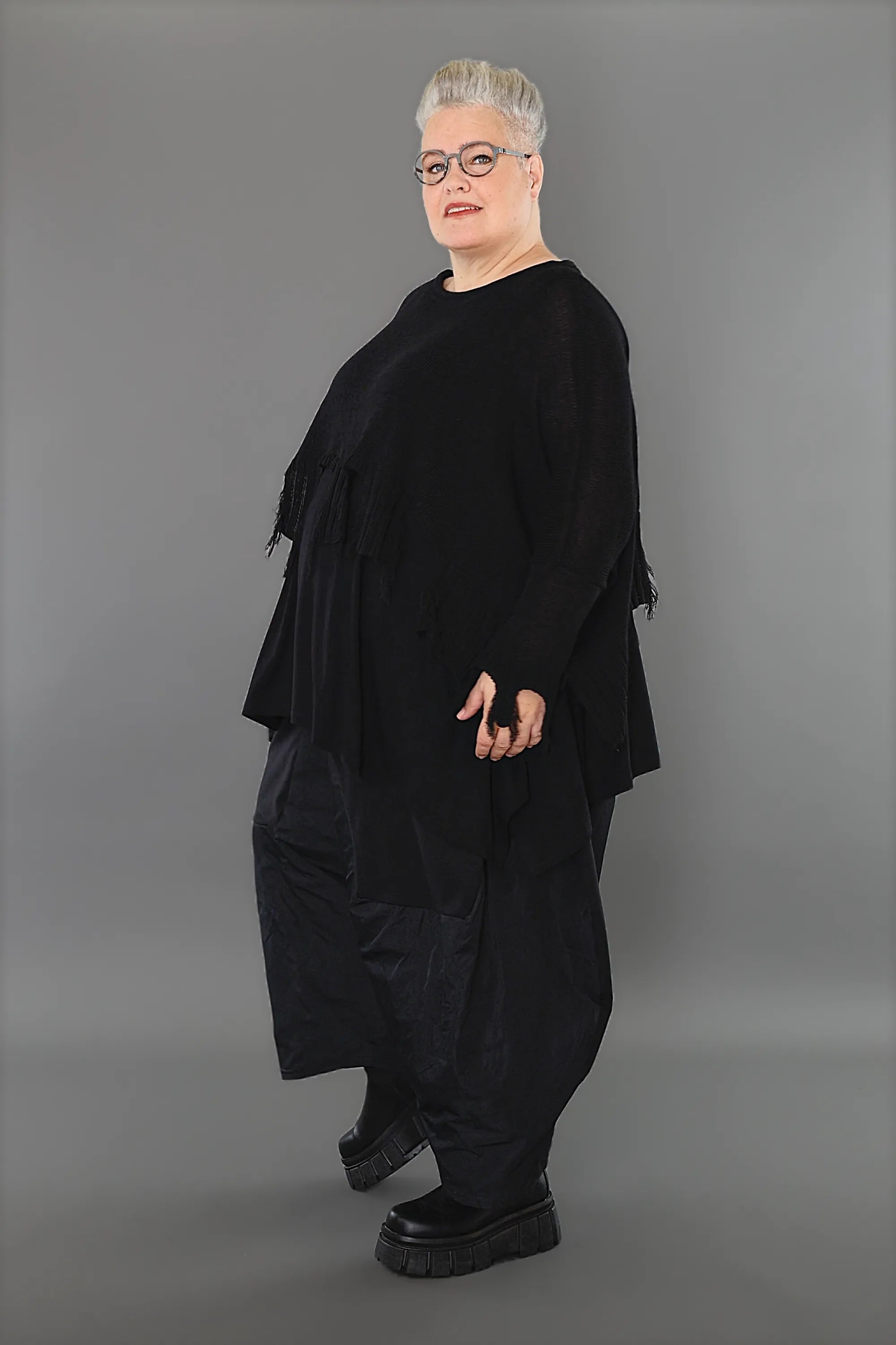  AKH Premium Überwurf in kastiger Form, aus Baumwolle, P1002.2528, Schwarz, Ausgefallen