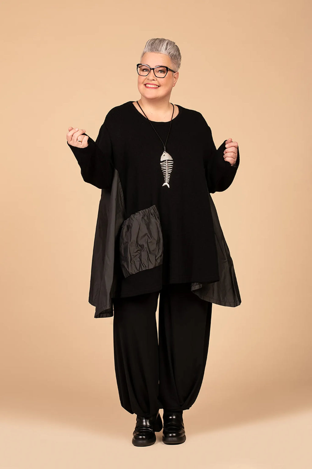  A-Form Bigshirt von AKH Premium aus Baumwolle, 1446.0593M, Schwarz, Schick, Modern, Bequem