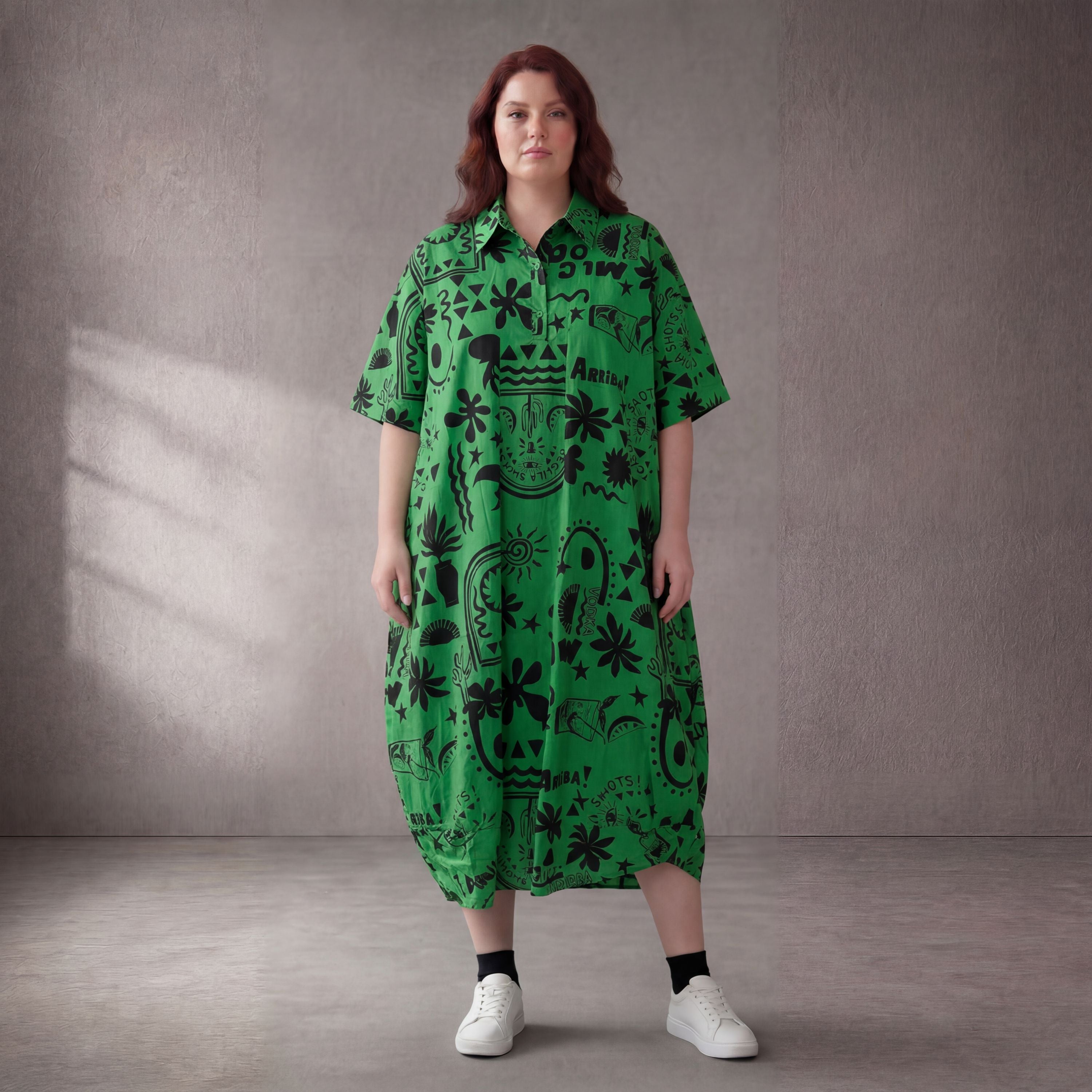 Ausgefallenes Oversize Ballonkleid in GrünSchwarz mit Print leger zeitlos luftig Baumwolle