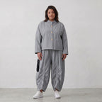 Bengaline Jacke in Grau Weiß mit kastigem Schnitt Stehkragen und 3/4-Arm für jede Saison
