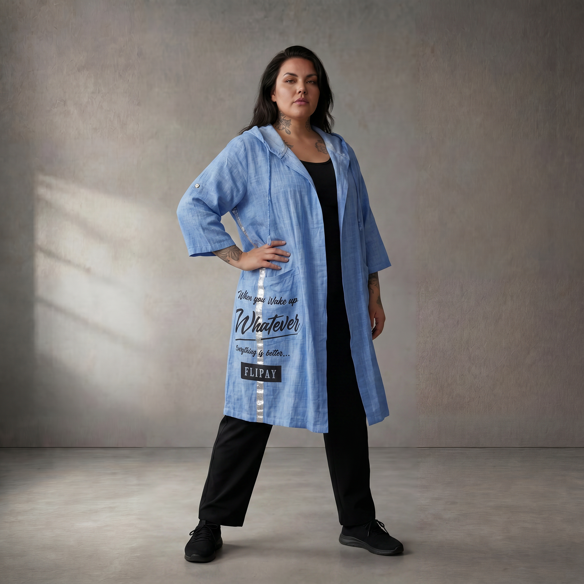 Leichte blaue Baumwollweste mit Kapuze im Lagenlook leger ausgefallen Oversize zeitlos