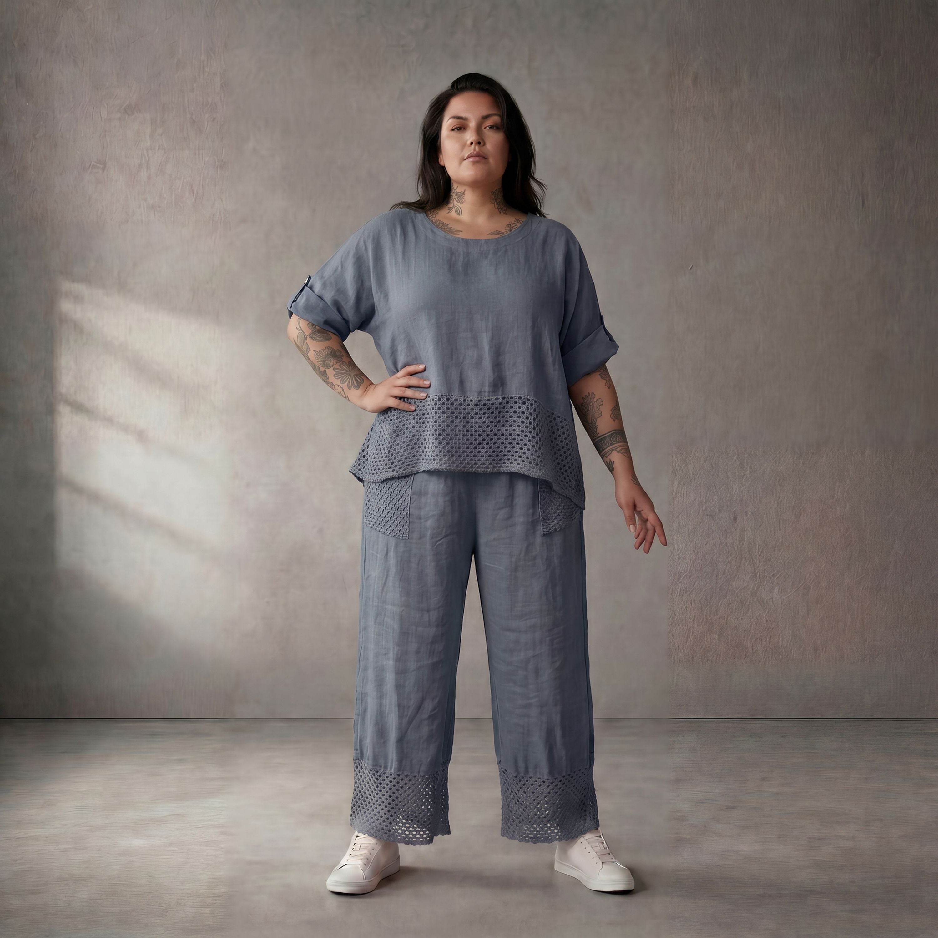 Zeitlose Leinenhose in Blau locker geschnitten mit ausgefallenem Detail und Komfortbund
