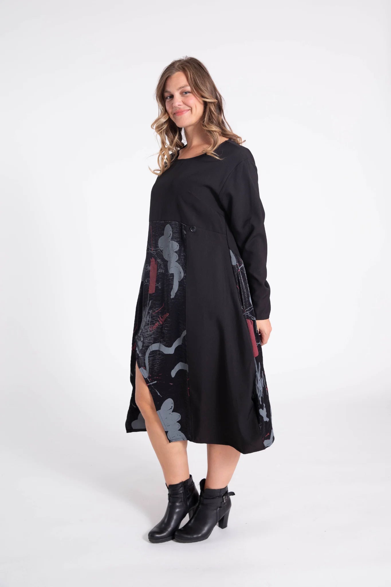  Pomme Rouge Kleid in gerader Form, aus Polyester, C6315, Schwarz-Grau-Rot, Schick, Modern