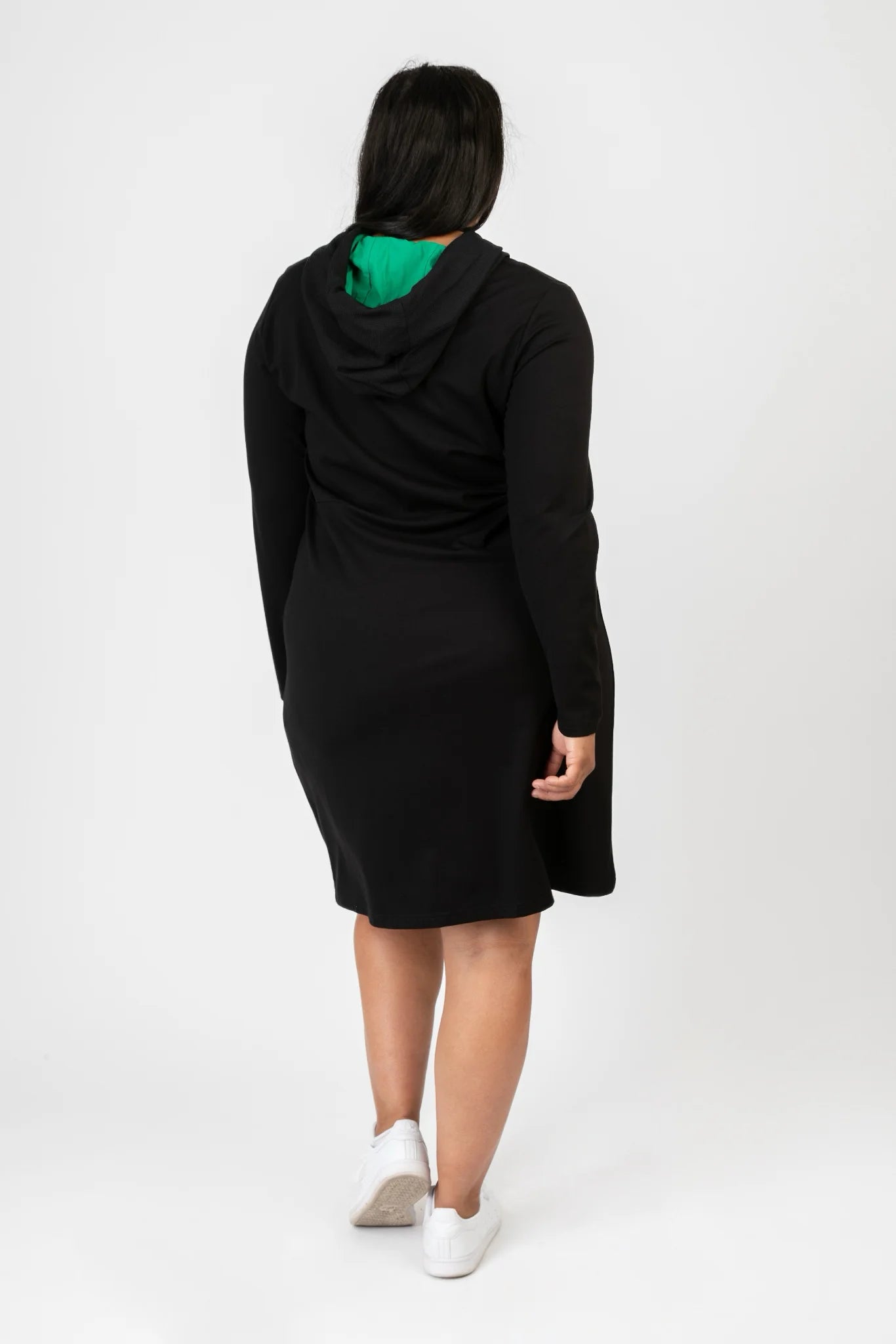  Pomme Rouge Kleid in gerader Form, aus Viskose, C6586, Schwarz-Grün, Buchstaben, Schick