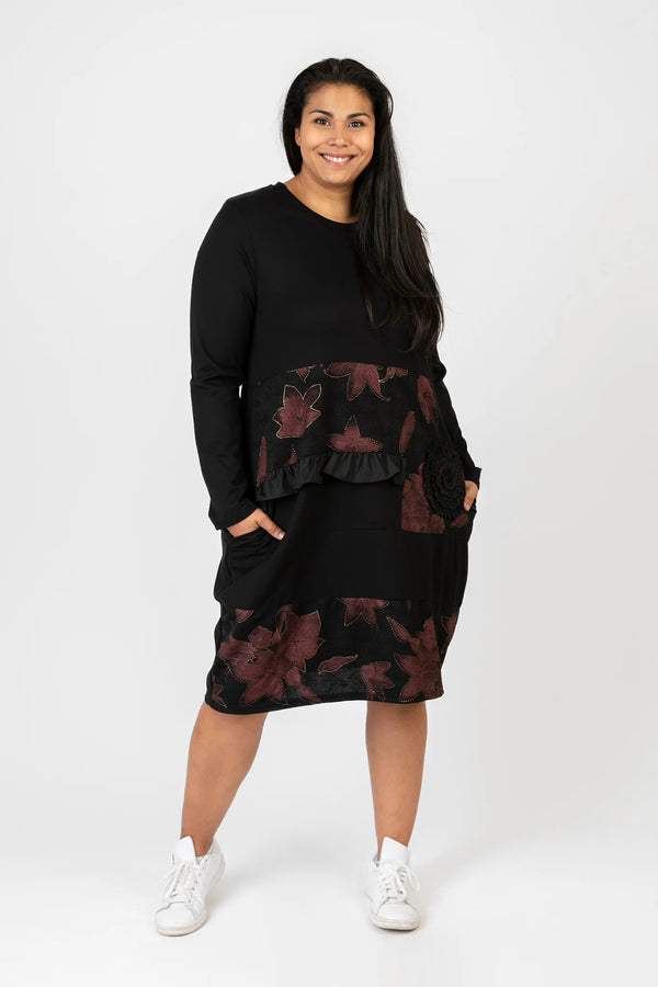  Pomme Rouge Kleid in gerader Form, aus Viskose, C6623, Schwarz-Rot, Blumen, Schick
