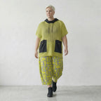 Zeitlos legeres Oversize Lagenlook Shirt aus feinem Baumwollstrick mit Kapuze, modern, Lime/Schwarz