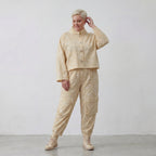 Luftige Oversize Jacke aus feiner Baumwoll Popeline im ausgefallenen Lagenlook mit Batikmuster, Vanille