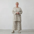 Luftig leichte Lagenlook Hose aus feiner Baumwollpopeline mit weitem Bein und Batikmuster, Sand