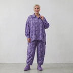 Leichte A-Form Oversize Bluse aus feiner Baumwoll-Popeline im lässigen Batik Lagenlook, Lila
