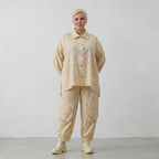 Luftige Oversize Bluse in A-Form aus feiner Baumwollpopeline mit angesagtem Batikmuster, Vanille