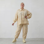 Luftige Oversize Bluse in A-Form aus feiner Baumwollpopeline mit angesagtem Batikmuster, Vanille