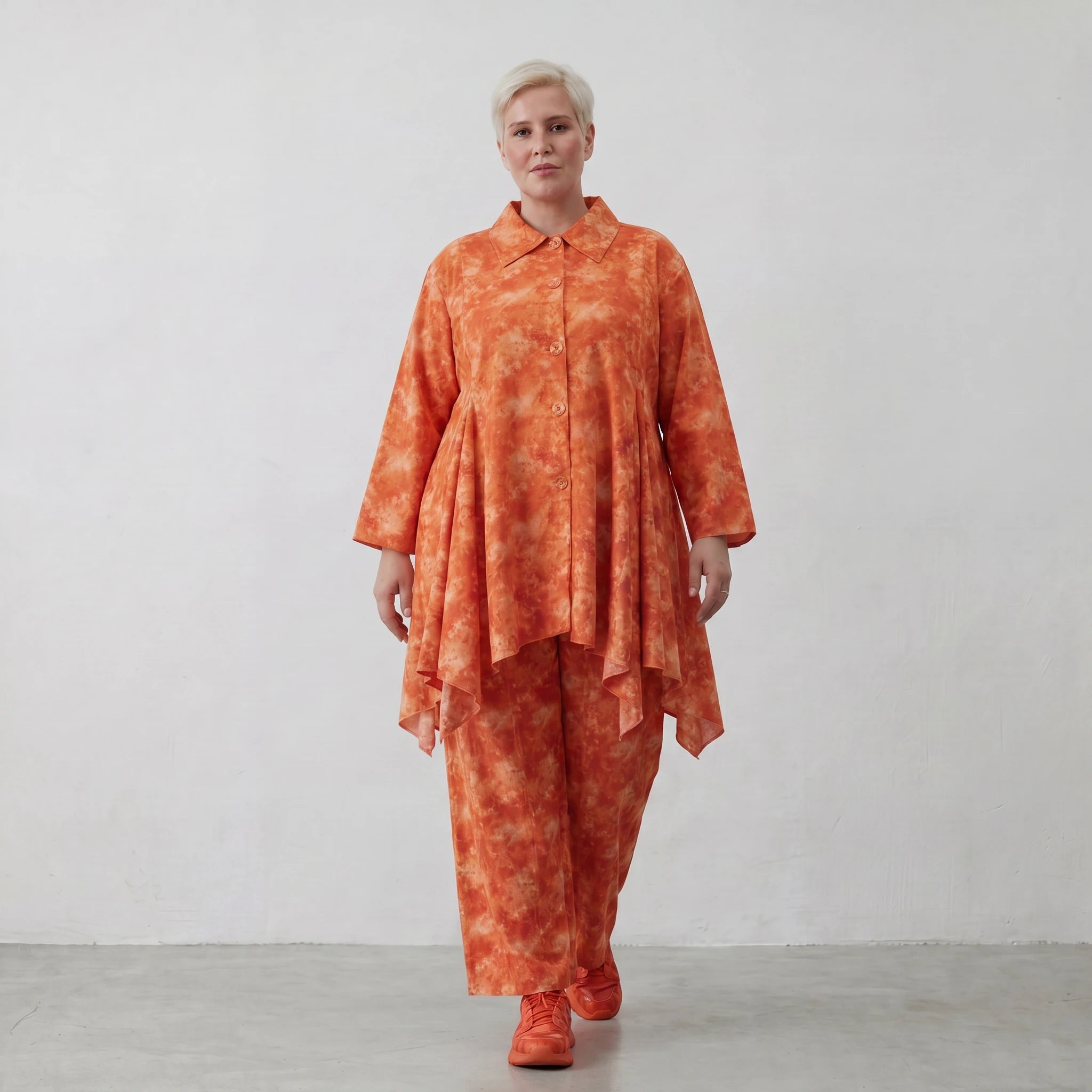 Ausgefallene Glockenform Bluse im lässigen Lagenlook aus leichter Baumwoll Popeline, Batik, Orange