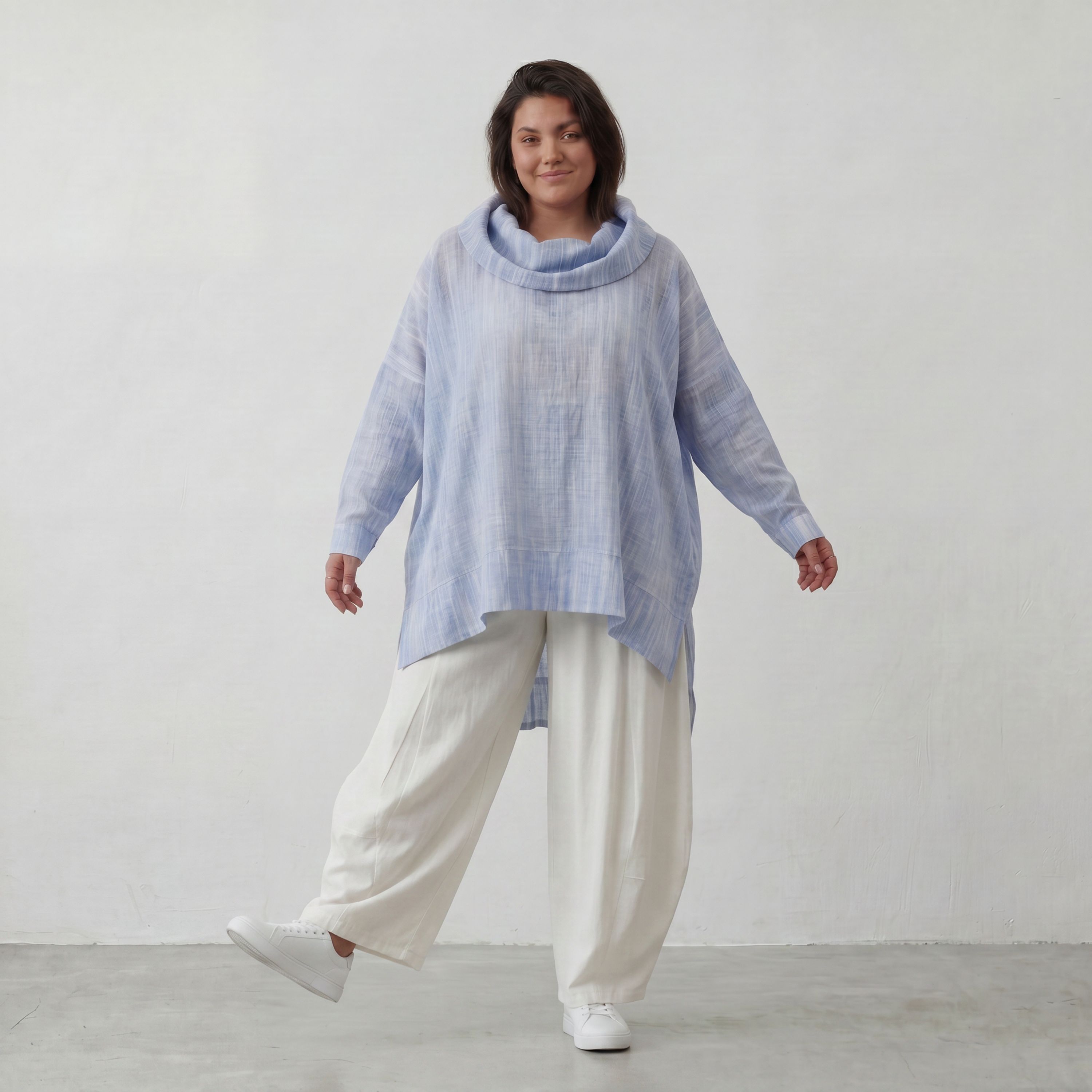 Leichtes Lagenlook Shirt in Jeansblau Weiß mit Crashoptik Oversize asymmetrischem Saum