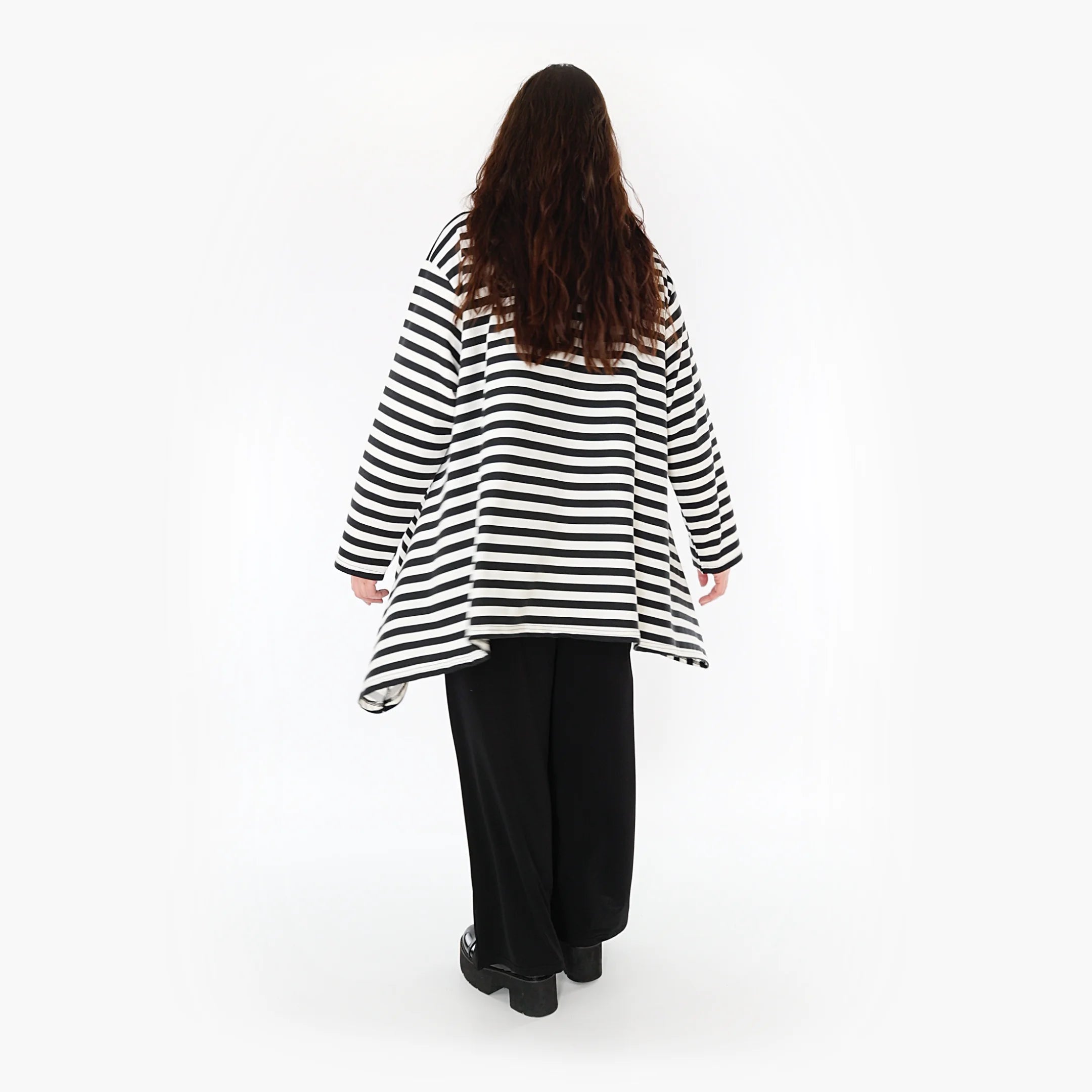  A-Form Bigshirt von AKH Fashion aus Viskose, 1366.06804, Schwarz-Weiß, Schick, Modern, Bequem