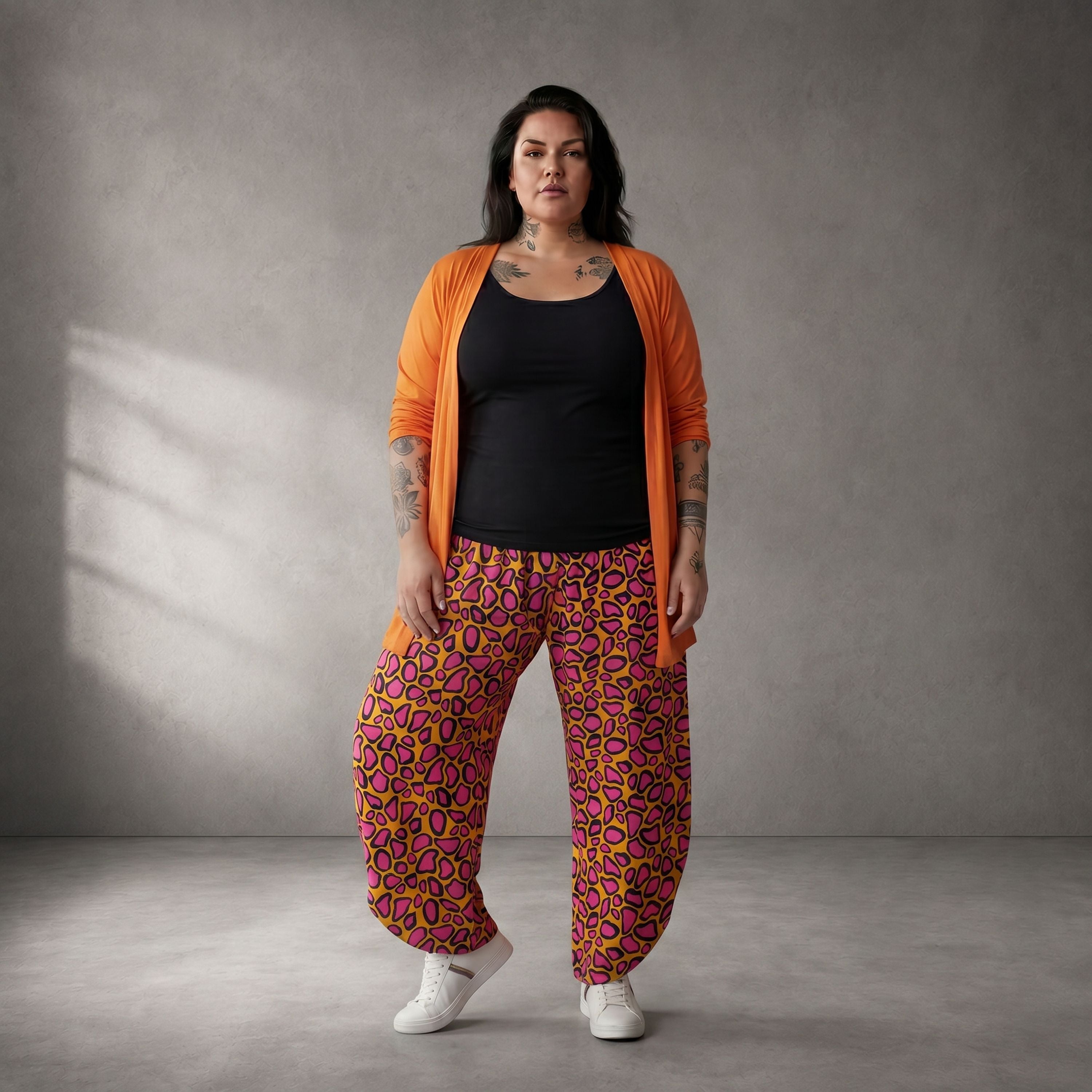 Fliessende Ballonhose in OrangePinkSchwarz aus Viskose leger ausgefallen Lagenlook luftig