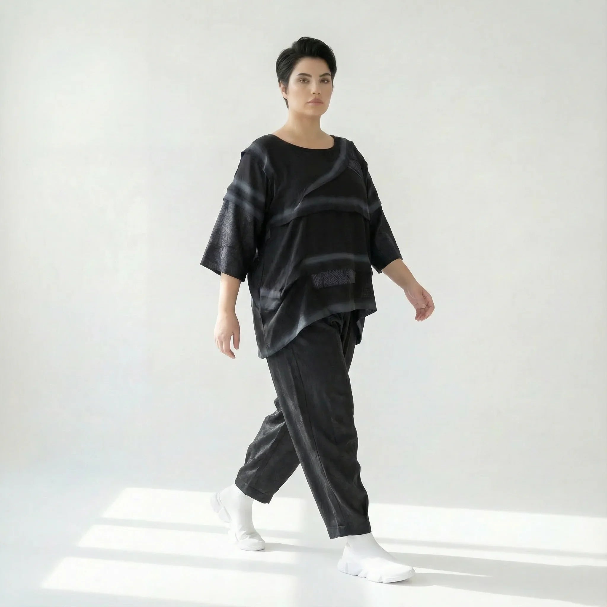 Oversize Bluse A Form abstraktes Streifen Schattenspiel French Terry Caraclan bei Modeare Damenmode