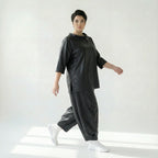Oversize Ballonhose Lederimitat Soft Wash Look Damen Übergang Caraclan exklusiv bei Modeare Avantgarde Lagenlook