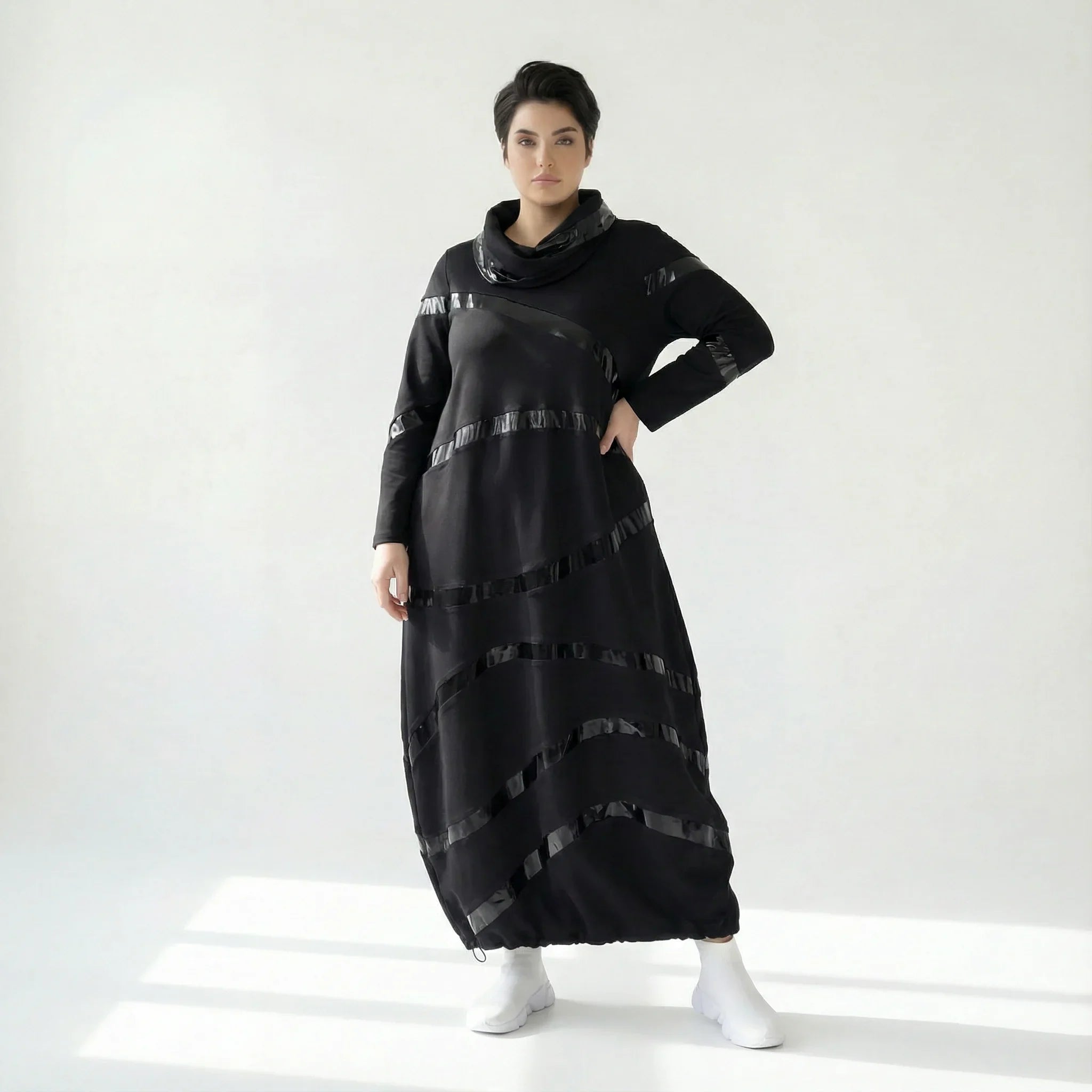Ballonkleid aus Romanit Jersey mit Lederimitat-Streifen – weich & stretchig | Riberance bei Modeare entdecken