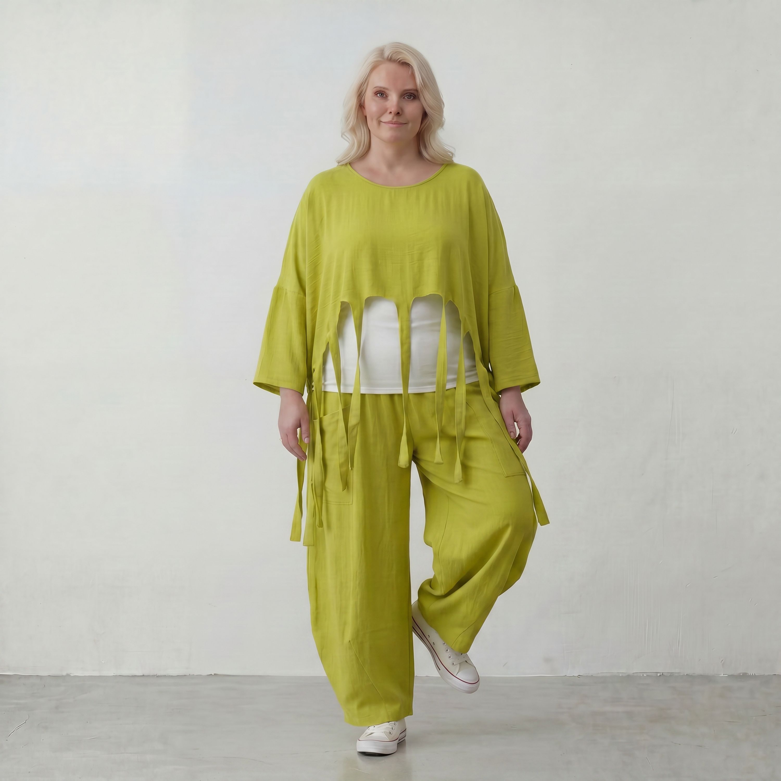 Apfelgrün fliessend Oversize Überwurf im Lagenlook leger auffällig zeitlos luftig leicht