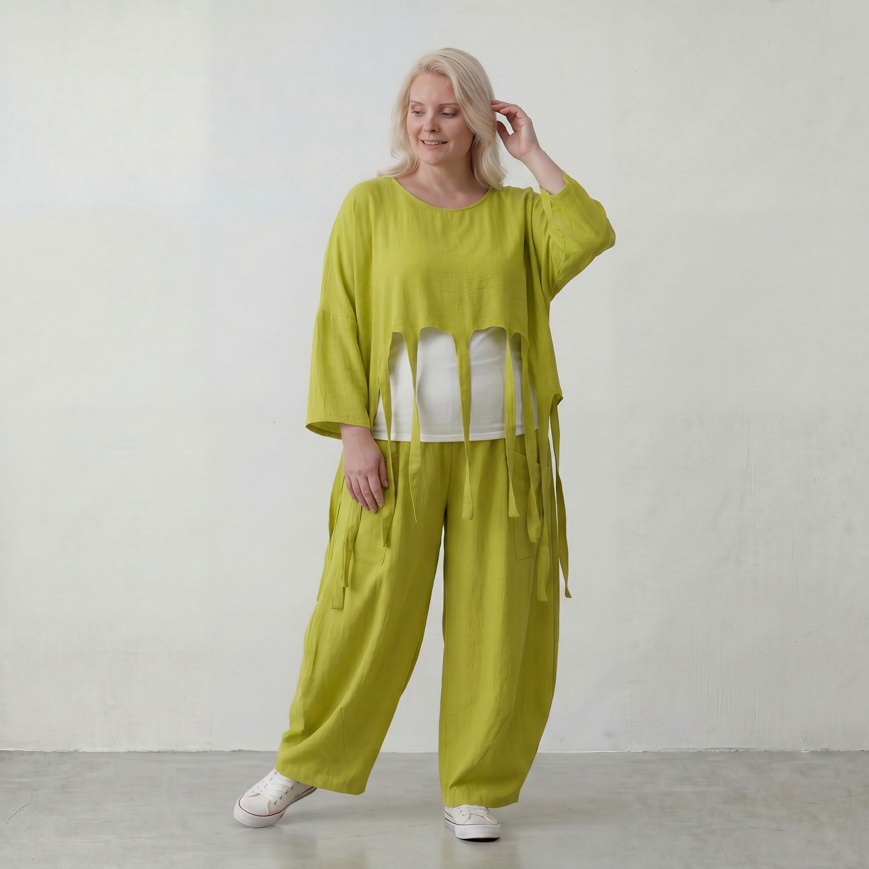 Apfelgrün fliessend Oversize Überwurf im Lagenlook leger auffällig zeitlos luftig leicht