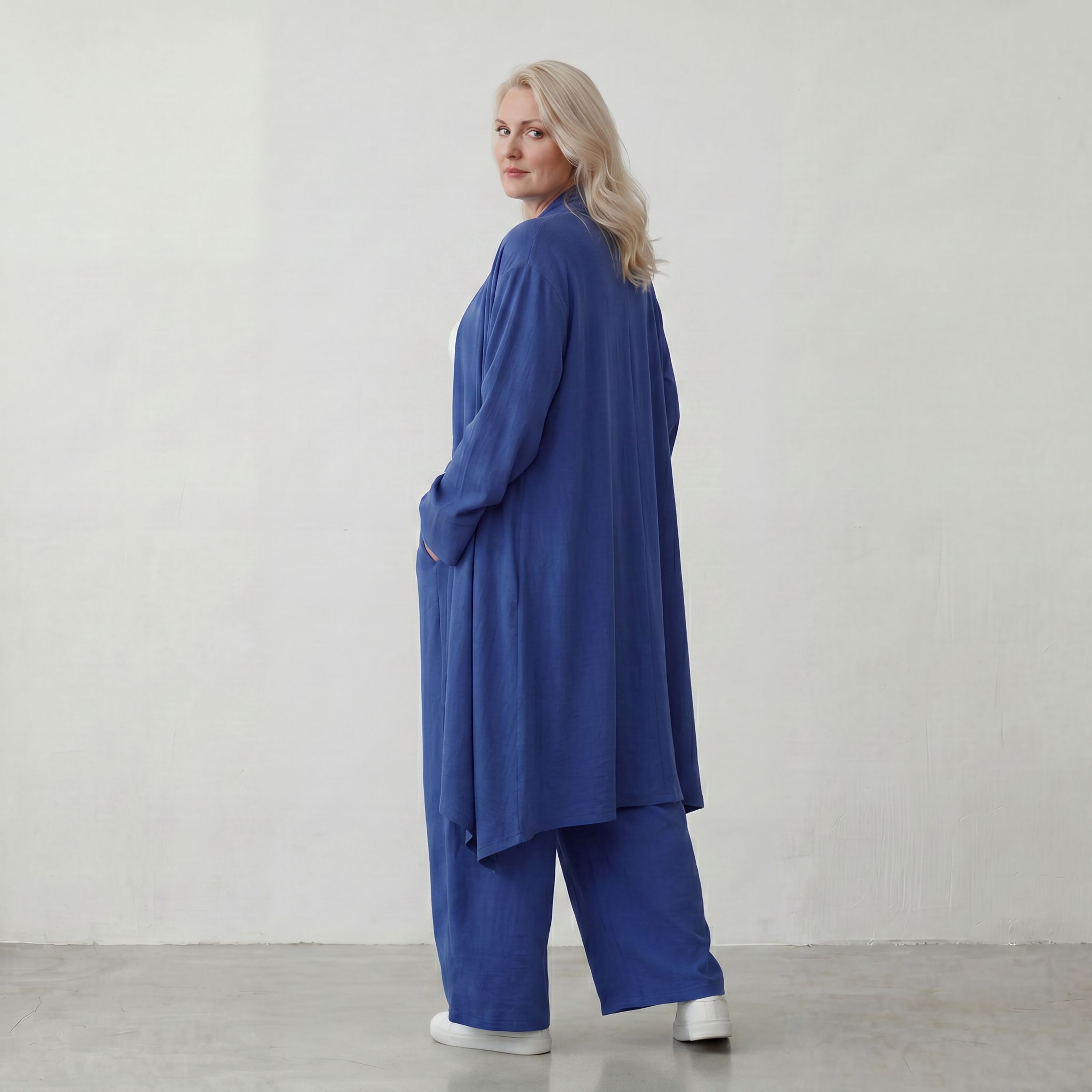 Fliessend geschnittener Cardigan Royalblau Leinenoptik Oversize Lagenlook luftig zeitlos