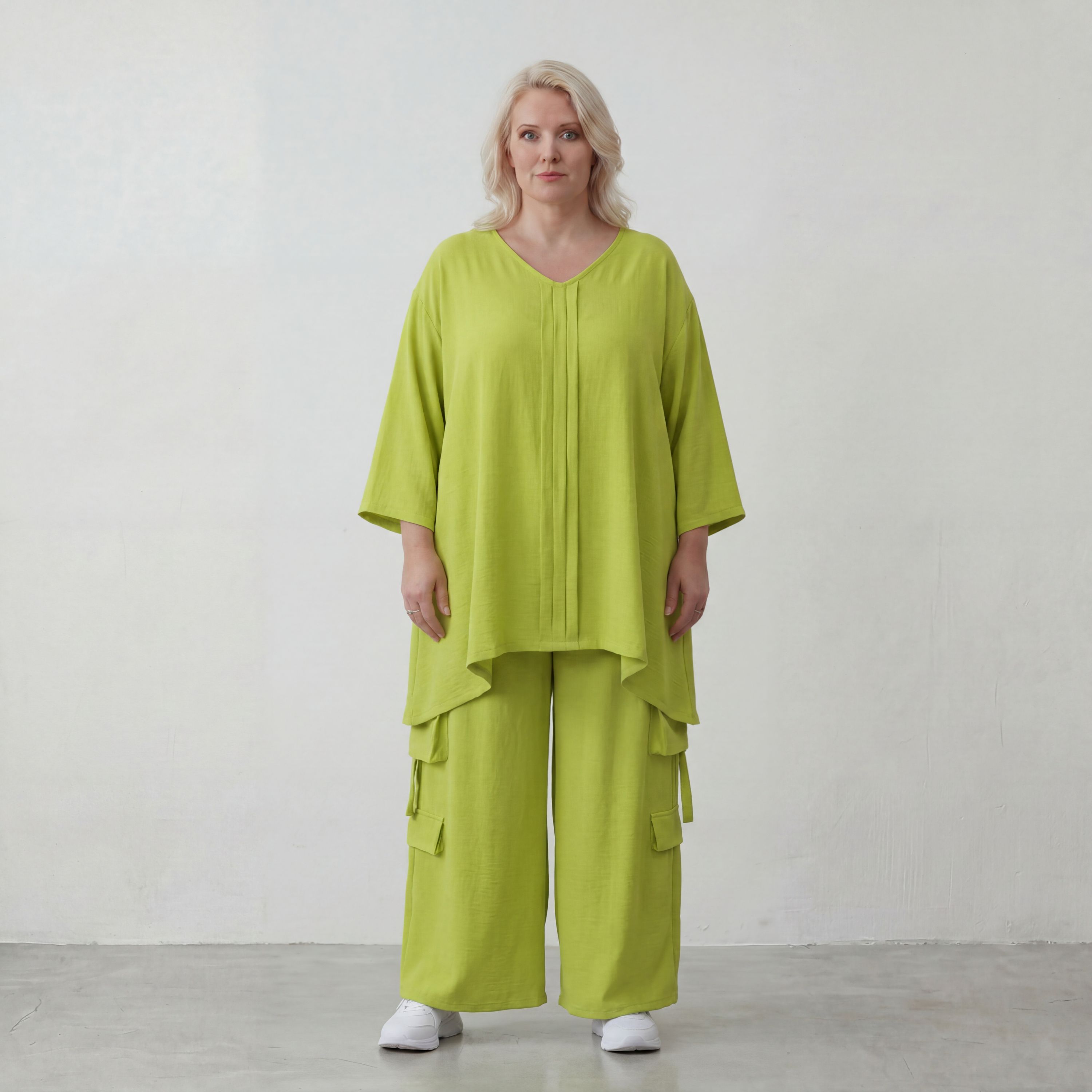 Apfelgrün fliessend Oversize Shirt in Leinenoptik mit A Linie leger zeitlos Vformdetail
