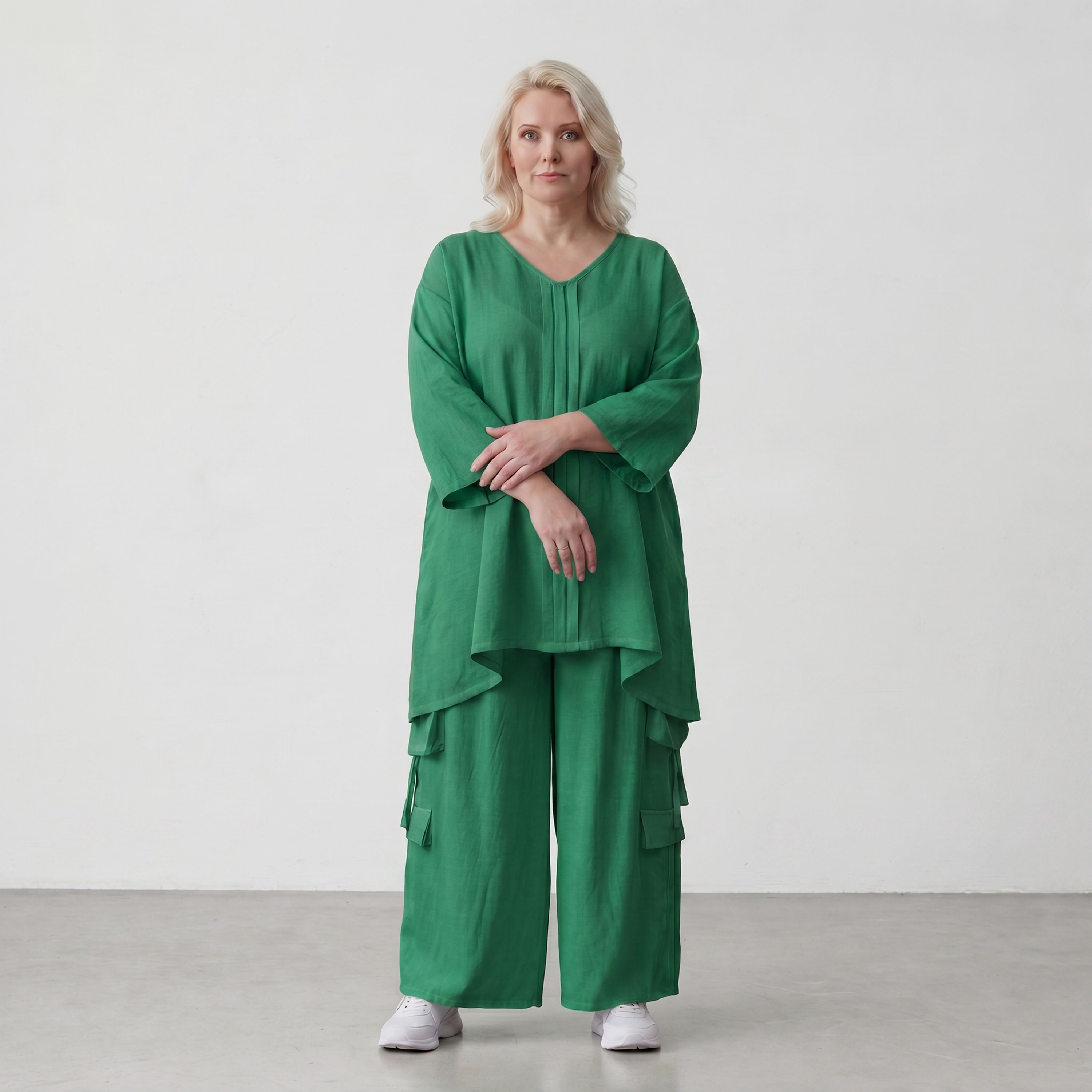 Legeres Oversize Shirt in Smaragdgrün mit Leinenlook A Linie und V Ausschnitt zeitlos 89
