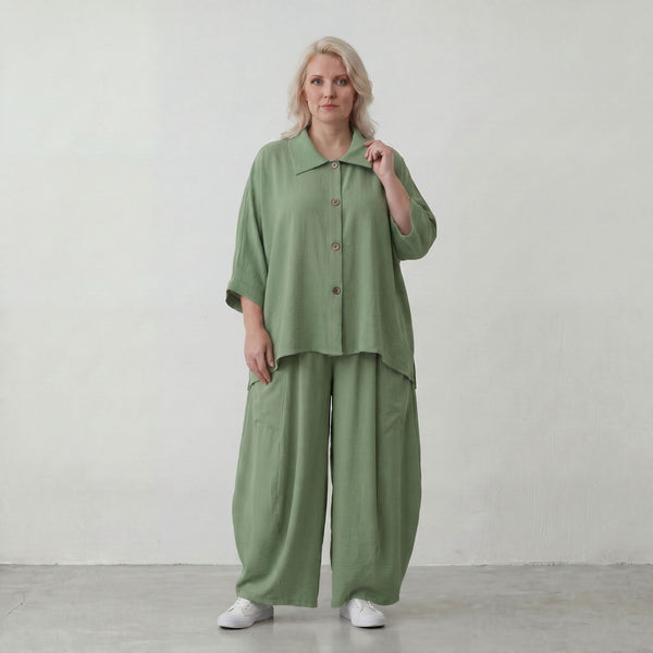 Locker geschnitten Oversize Ballonhose Khaki im Lagenlook aus Leinen luftig zeitlos soft