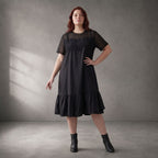 Schwarz fliessendes ALinien Kleid mit Spitze und Chiffon luftig zeitlos elegant leicht