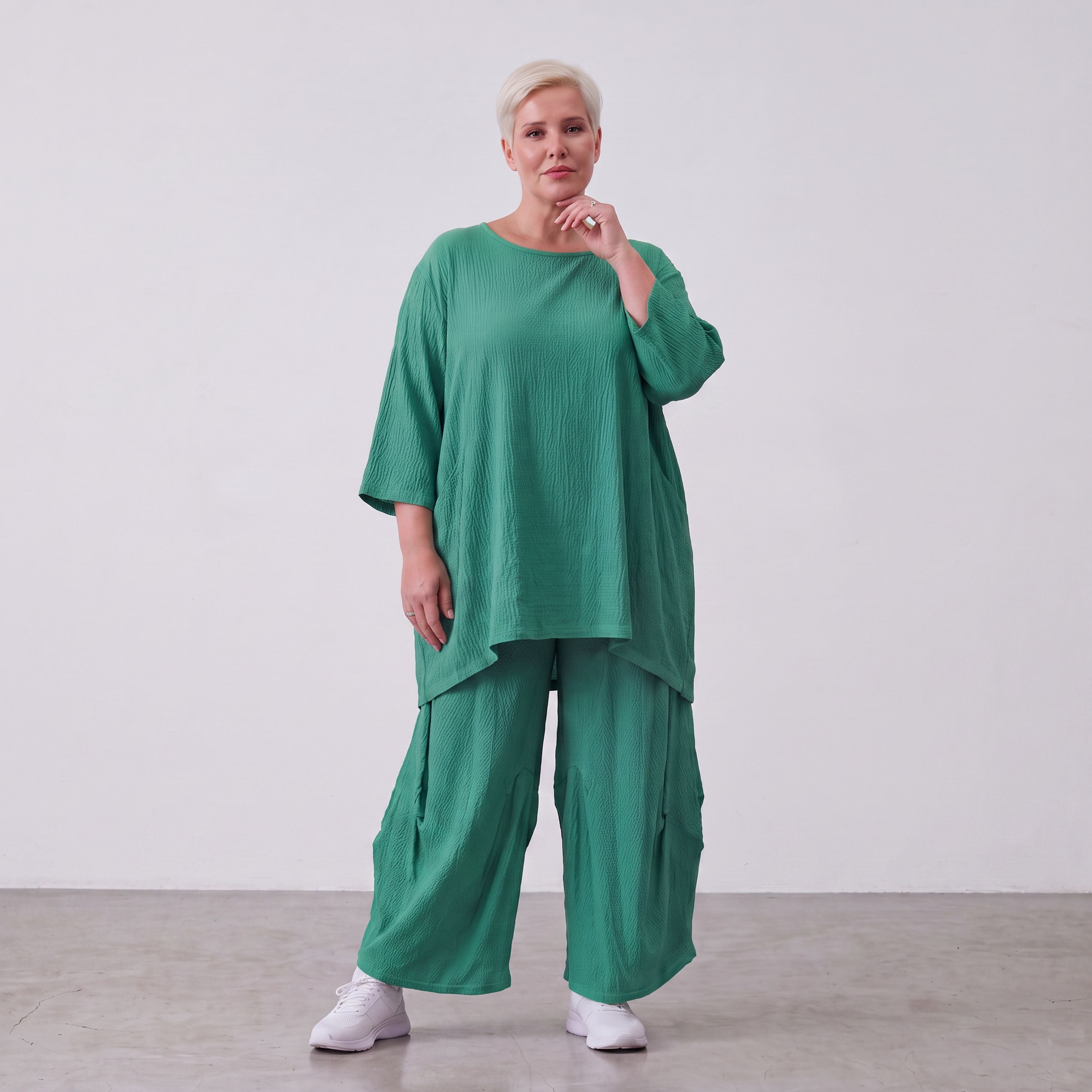 Damen Hose Lagenlook Viskose Grün, Ballonschnitt, Flügeltaschen, Oversize große Größen – AKH Fashion