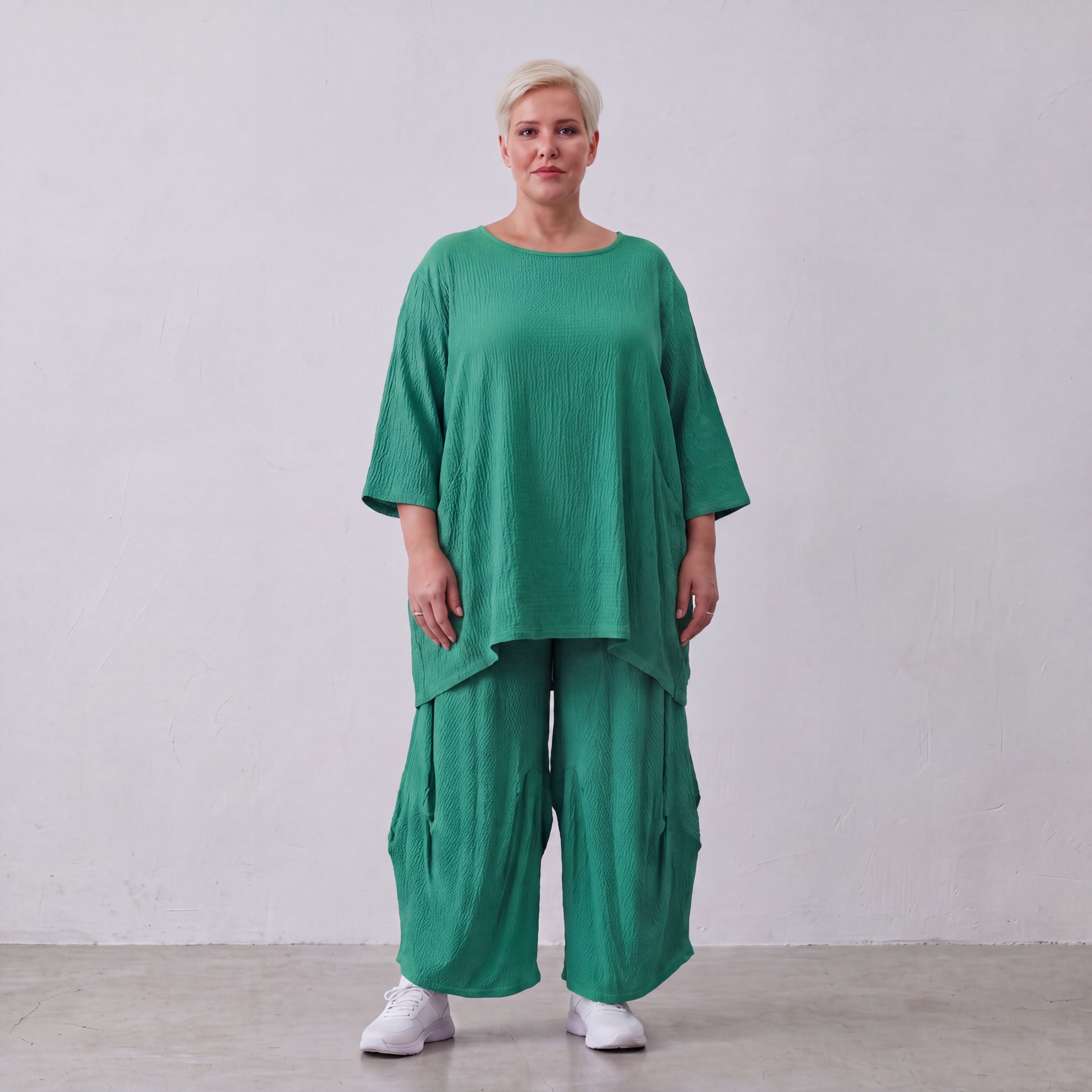 Damen Hose Lagenlook Viskose Grün, Ballonschnitt, Flügeltaschen, Oversize große Größen – AKH Fashion
